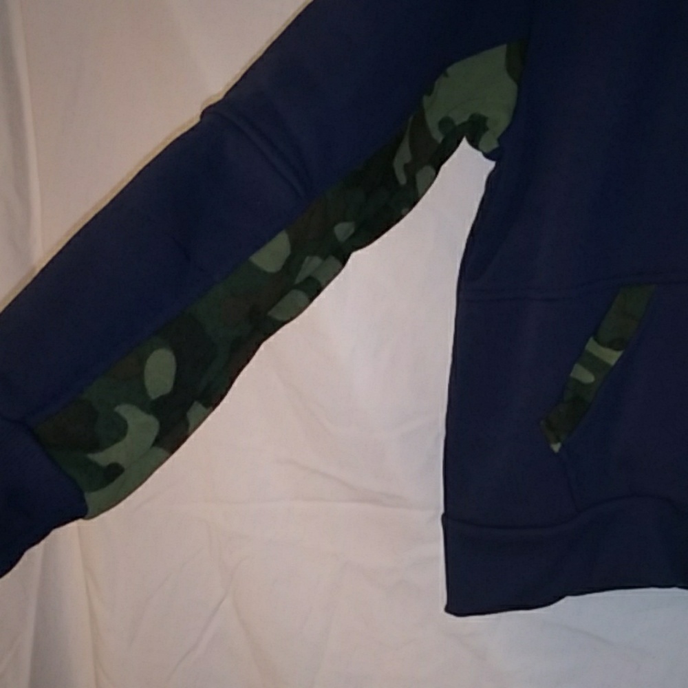 Outfit - Picture 3 of 15